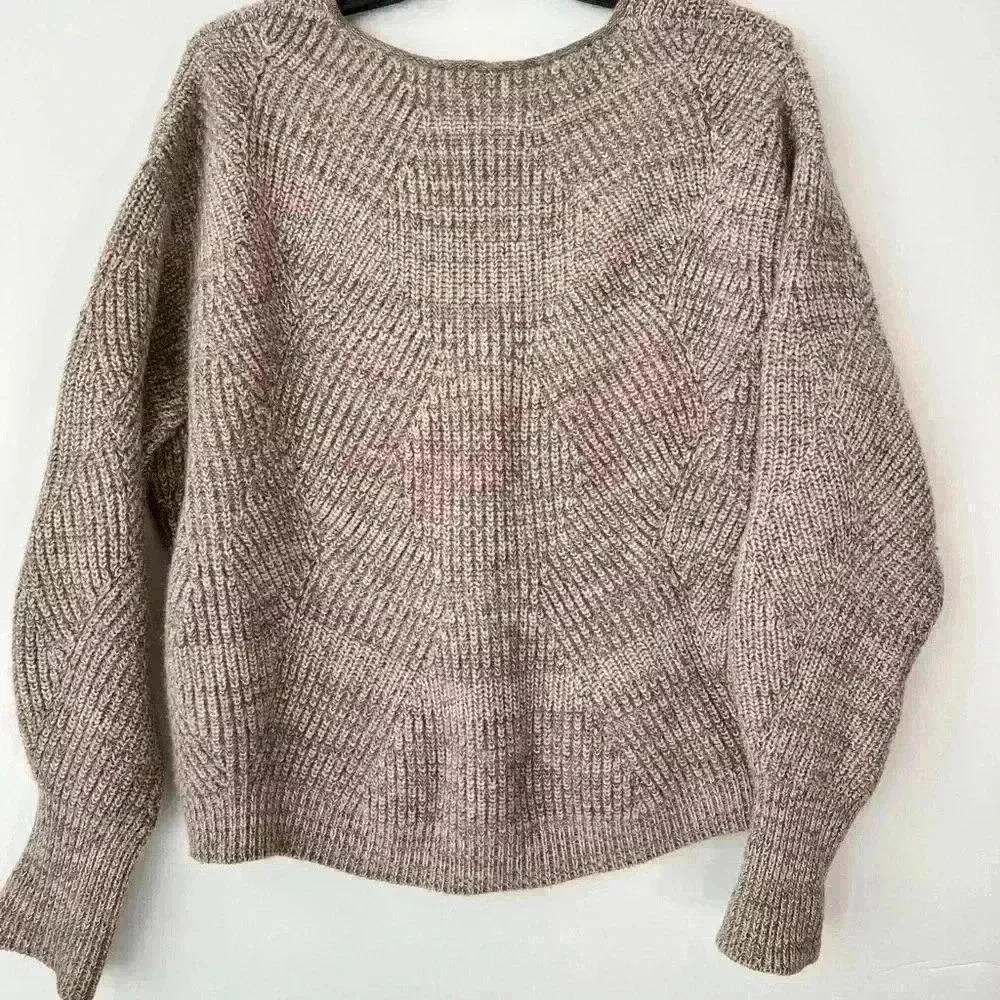 Maison Ullens Cashmere Wool V-Neck Sweater - Picture 2 of 7